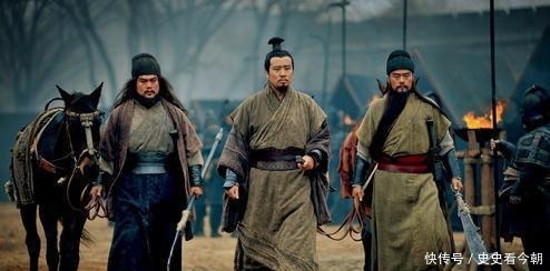 投降|襄樊之战关羽为何不愿意投降,若投降孙权,刘备张飞会如何对待