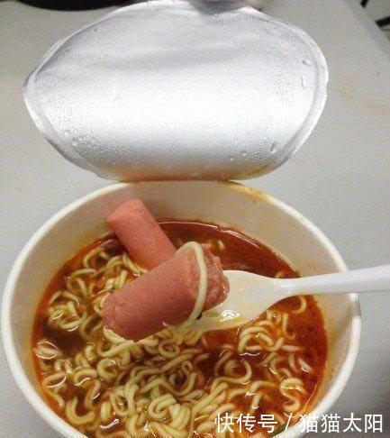 油炸|刚知道,“油炸”方便面和“非油炸”的区别是什么了,别再乱吃了