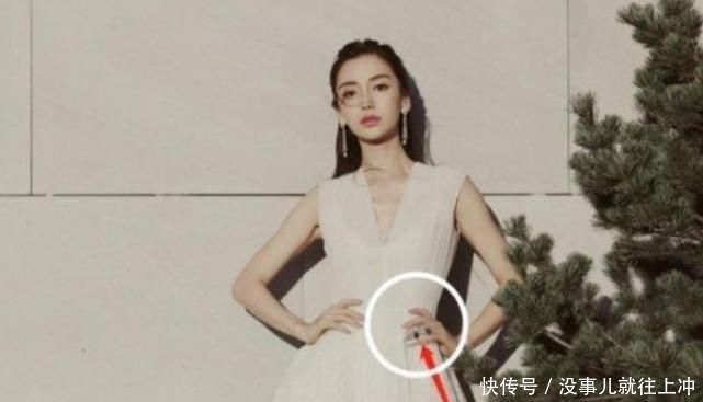 大黑|谁还记得跑男“大黑球”事件?杨颖无名指永久损伤,粉丝心疼不已