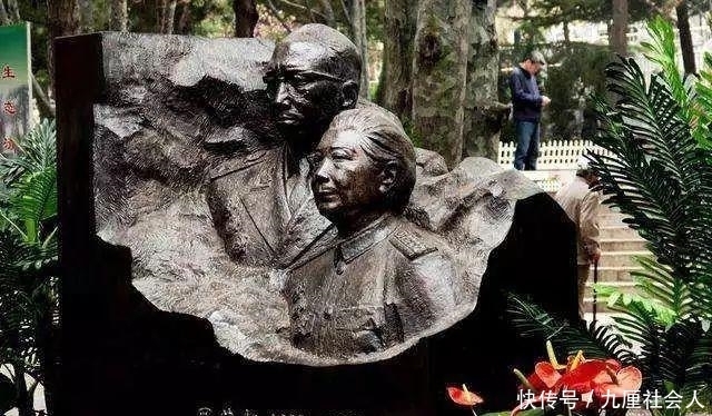 相亲|是女营长也是女校长,23岁相亲嫁给35岁元帅,活到2003年高寿90岁