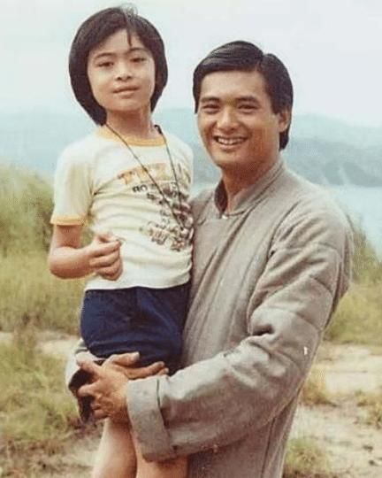  绝版|娱乐圈不可思议绝版合影，冥冥之中早有安排，网友直呼：从未见过