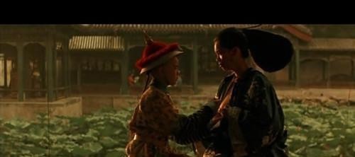 溥仪|末代皇帝溥仪年少时很顽劣,喜欢虐待太监,只有此人能管束他!