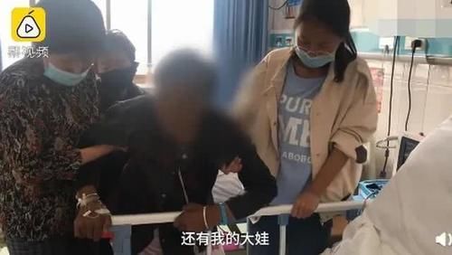 带走|12岁，母亲改嫁带走弟弟妹妹，58岁，他把瘫痪的母亲埋进墓坑