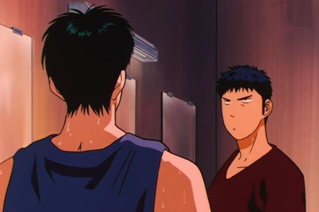 和流川|灌篮高手三井答应流川枫单挑,并非争夺王牌地位,三井早已不在乎