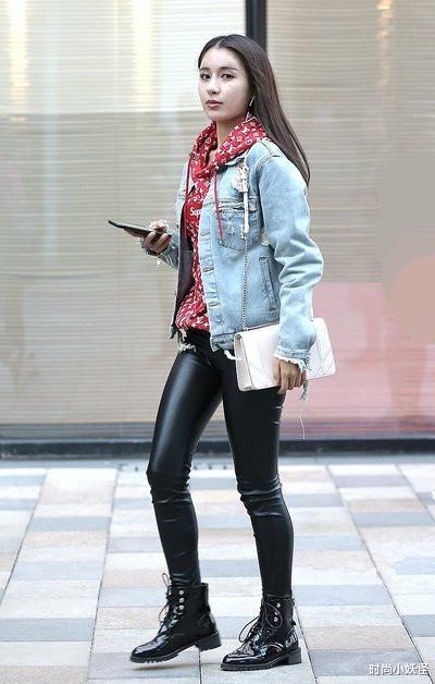 土气|初秋穿皮裤千万别搭配这3种鞋子,拉低身高不说,还特别土气