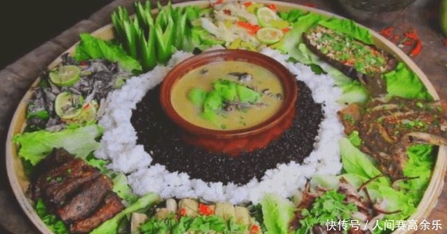 盘中|李子柒给奶奶做“手抓饭”,看清盘中的食材,网友:全是摆拍的