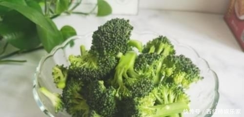 西兰花|清水洗西兰花,比没洗还脏,教你3个小妙招,虫卵污垢自动溜出来!