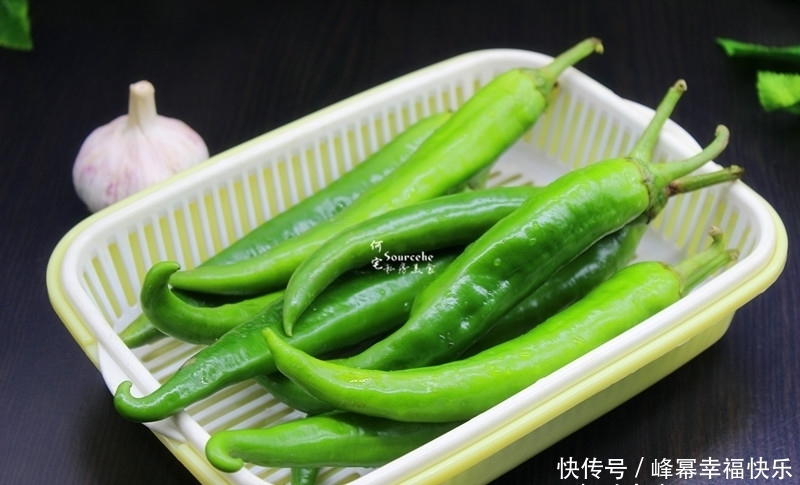 入味|虎皮尖椒增加一步,鲜嫩爽口绵而不烂,辣味十足,弥漫鲜香