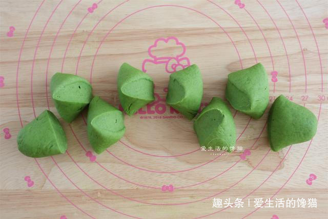 菠菜叶子|自己蒸的菠菜馒头总是变色第1步做错了,难怪变黄还不柔软