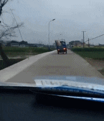  搞笑|搞笑GIF：姑娘，好玩不，看你下次还玩不玩了！