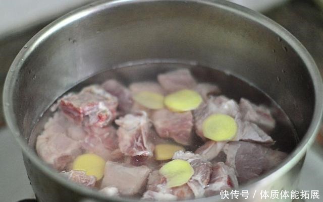 1勺|年夜饭中最棒的一道菜，媳妇吃后赞不绝口，外焦里嫩，太香了！