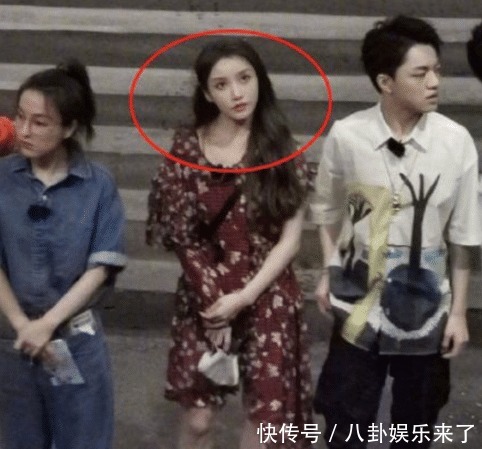  滤镜|姜贞羽录节目时被粉丝抓拍，离开了美颜滤镜后，这颜值我没眼花吧
