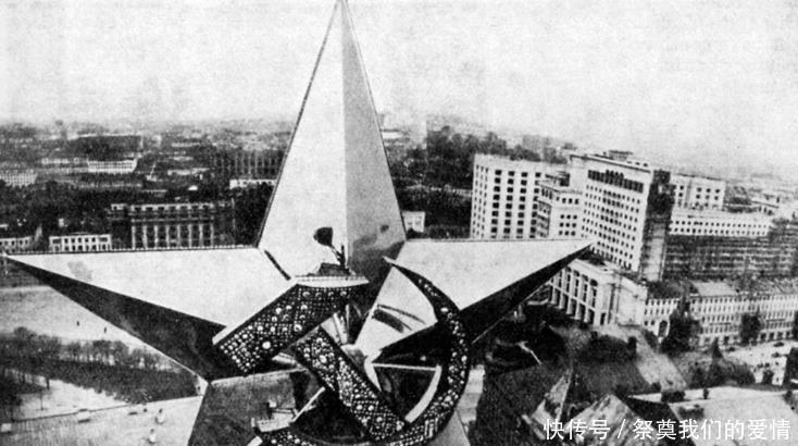  社会主义|普京女校友成邻国首位女总统, 处处与普京作对, 至今仍然单身