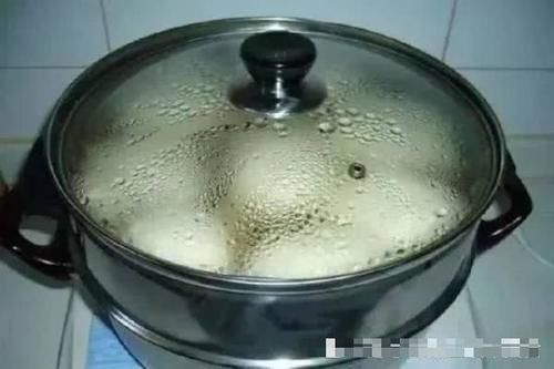  需加|蒸馒头别再放酵母了，只需加一瓶“它”比酵母好吃百倍，又香又软！