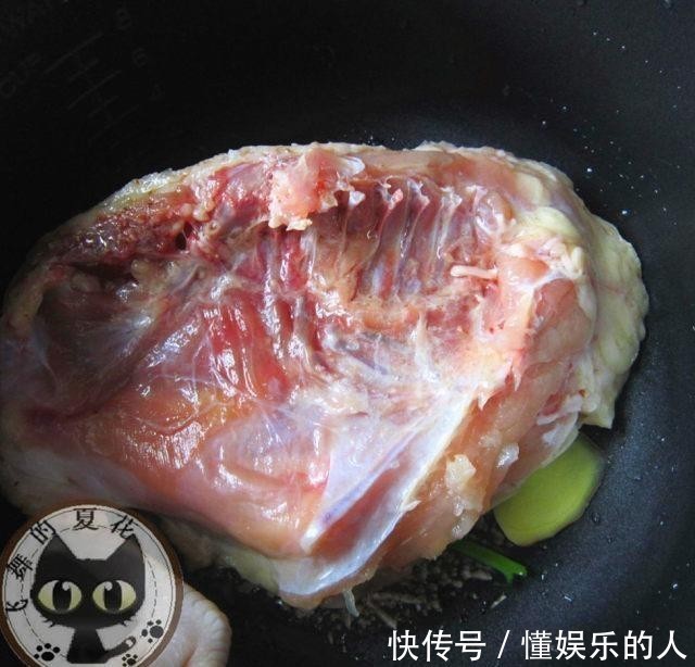  葱香|葱油鸡，葱香四溢，肉质鲜美