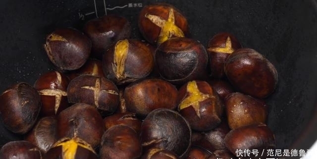 下锅煮|煮板栗时,板栗先下锅就错了!只需多加这1步,板栗又香又好剥