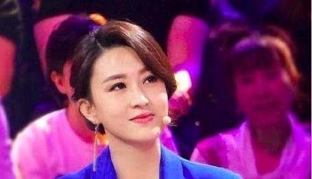  谢娜|主持一期央视节目就被“换掉”，离开何炅之后，谢娜难挑大梁？