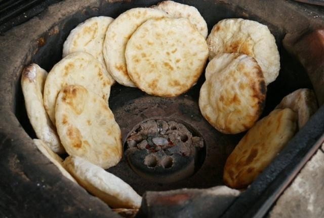 军粮|在2000年前出门在外的军粮“锅盔”,即是口粮又是身上的铠甲