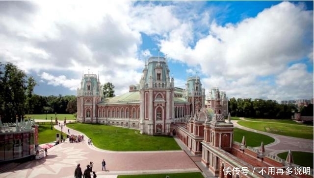 婚礼|俄罗斯25岁新娘刚刚结束自己的婚礼，就因为吃了块糖果而突然去世