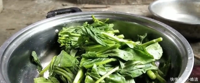 美食|八旬老人的午餐,一人一锅,最原生态的人间美味