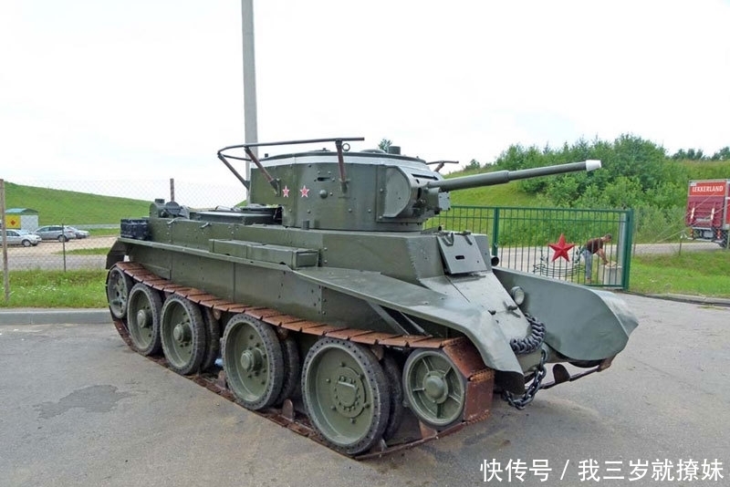  单车|老掉牙坦克也能出王牌：苏军BT-7设伏，单车歼灭22辆德国战车