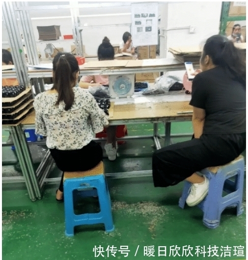 表白|“第一次进厂,怎么追黑衣服的这个女孩?”哈哈哈哈哈哈哈大胆表白