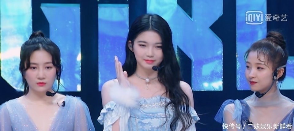  当场|舞台首秀就“假唱”，被蔡徐坤当场揭穿，李熙凝后来怎么样了