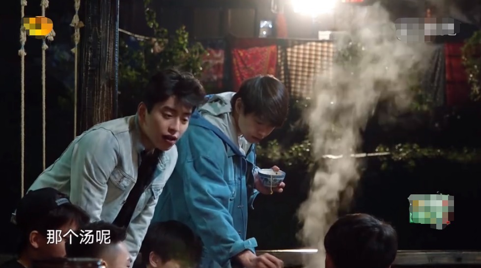  疏远|《向往的生活》尴尬了，王大陆没吃饱饭，张子枫疏远鹿晗