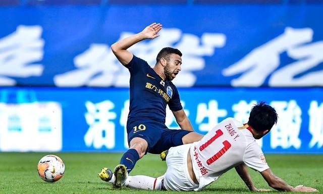 想念|富力锋霸离奇空门不进，球迷为此开始想念一人，直言就不该放他走