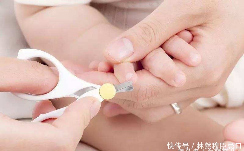 修剪|如何给宝宝修剪指甲?掌握这5个小妙招,再也不怕伤到宝宝了