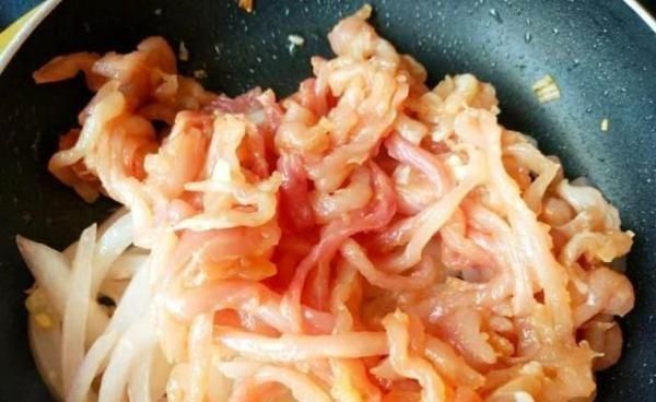  味道|洋葱炒肉丝，简单易学，一款熟悉的家常菜，有家的味道