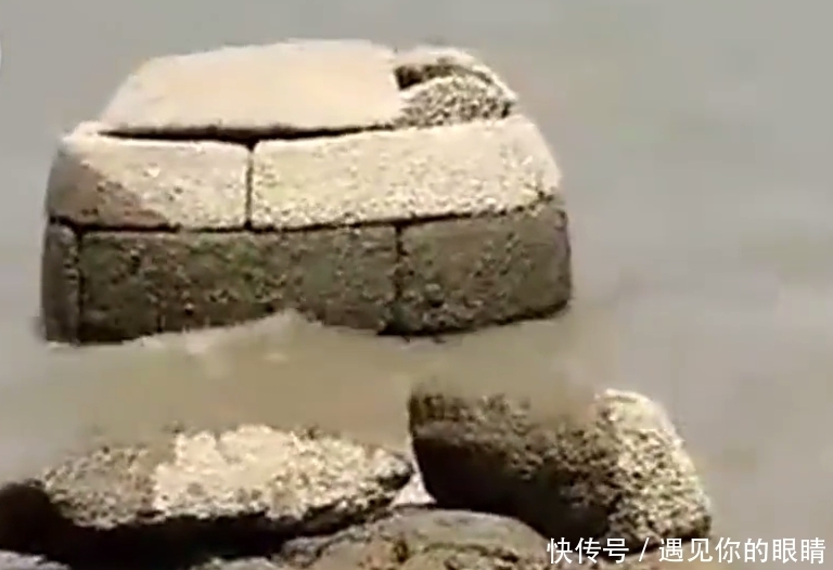 村民|村民们喝了几辈子的河水，水位下降后露出了此物，网友，好喝吗
