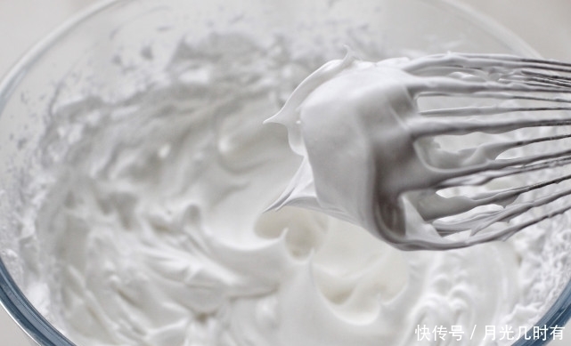 蛋白|无需揉面不用发酵,制作营养蒸糕当早餐,放锅里一蒸好吃还不上火