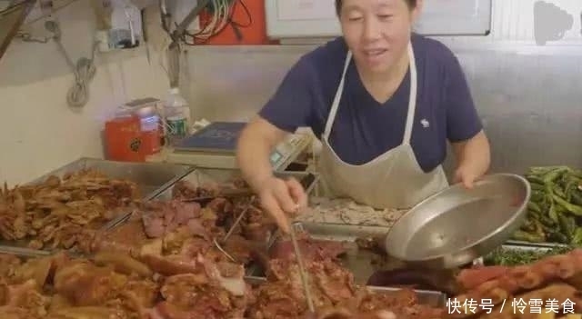 生意好|大妈卖熟肉26年35元1斤,1天卖出1000斤忙到没时间收钱