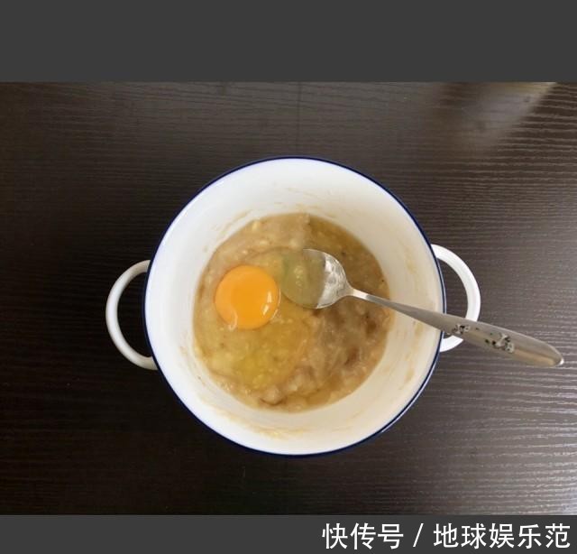 松软|香蕉蛋饼,松软香甜,当早餐棒极了