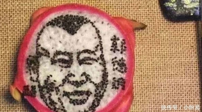 操作|强迫症吃水果,火龙果去籽都不算啥,最后榴莲的操作才丧心病狂