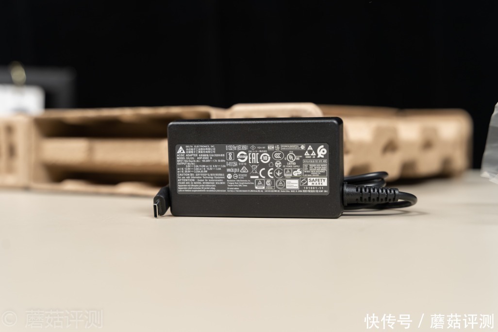 翻转|极致轻薄,自由翻转,细节出众、宏碁蜂鸟Spin 5百变2K轻薄本 评测