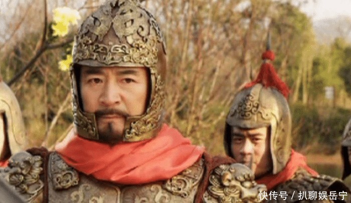 仿佛|他是被幕僚黄袍加身的皇帝，一切都是那么顺利，仿佛经过精心策划