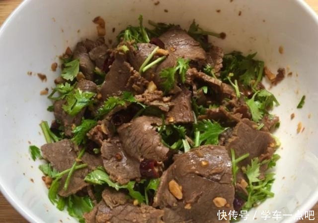 制作|凉拌牛肉怎么做，简单三步，清爽解腻超好吃