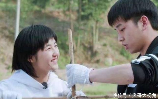 真该|黄晓明的一个细节被全网黑,《向往的生活》真的糊了吗?彭昱畅:真该学着点
