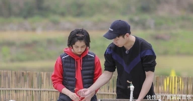 嘉宾|直接带不动!何老师怕是不会继续参加《向往的生活》第五季了