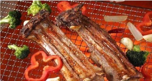 闺蜜|闺蜜请吃饭,一份菜400元,以为被坑了,上桌后大家傻眼了