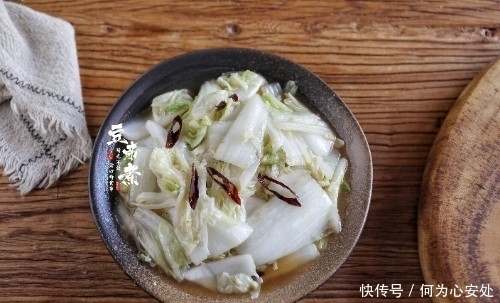 技巧|醋熘白菜，不是醋炒白菜那么简单，要想好吃还香，这些技巧要懂得
