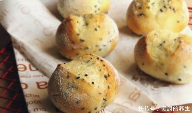 早餐|孩子开学,给他做这个早餐,晚上和好面,早上烤一烤,简单又营养