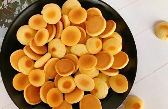 在家|在家自制奶油鸡蛋小饼干,不用烤箱不用油,一口平底锅轻松搞定!