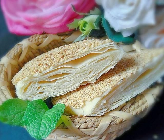 油酥|千层酥饼的做法,层层酥脆,香甜可口,都流口水了