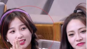  表情|虞书欣练习赛输给赵小棠后，她的表情成亮点，值得练习生参考