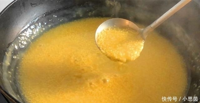 淘洗干净|熬小米粥时,“最忌”直接下锅,多加1步,米油浓厚,香糯好喝
