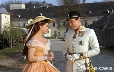 减肥|茜茜公主腰围过50cm就要绝食,啥是真正的小蛮腰?看完照片就明白