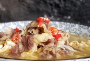 营养菜|酸辣开胃又营养丰富,汤香肉嫩增强抵抗力,孩子很爱吃超下饭